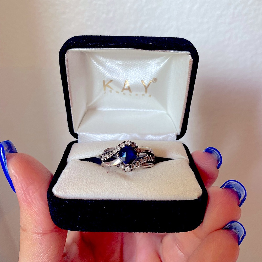 Sapphire ring